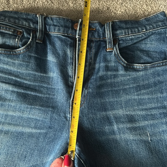 J CREW-SLIM BROKEN IN BOYFRIEND DISTRESSED JEAN SZ 28 - Picture 4 of 10